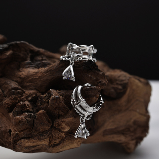 F.I.N.S 1PC Korean Earrings S9 - Ear Cuff No Piercing ulasan dan harga