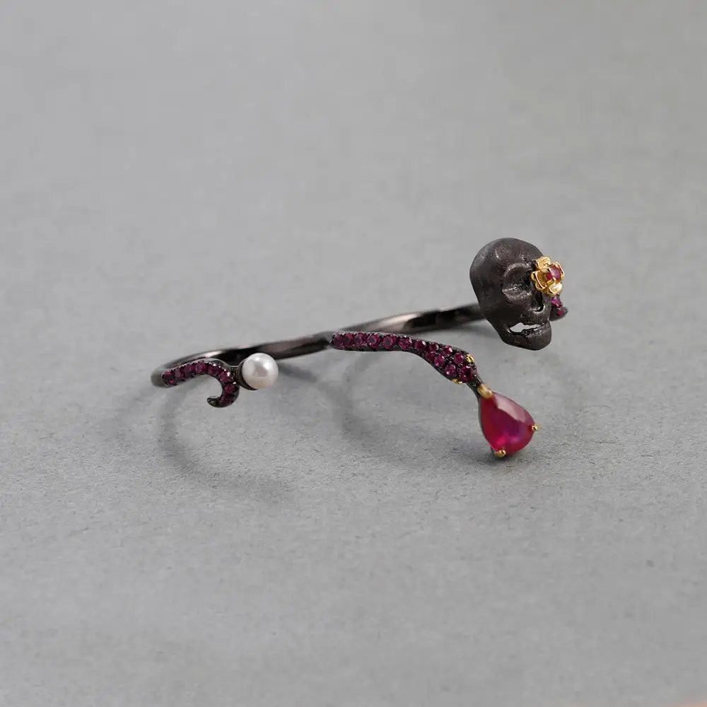 GEM'S BALLET Natural Ruby Gems - Gothic Skull Ring ulasan dan harga