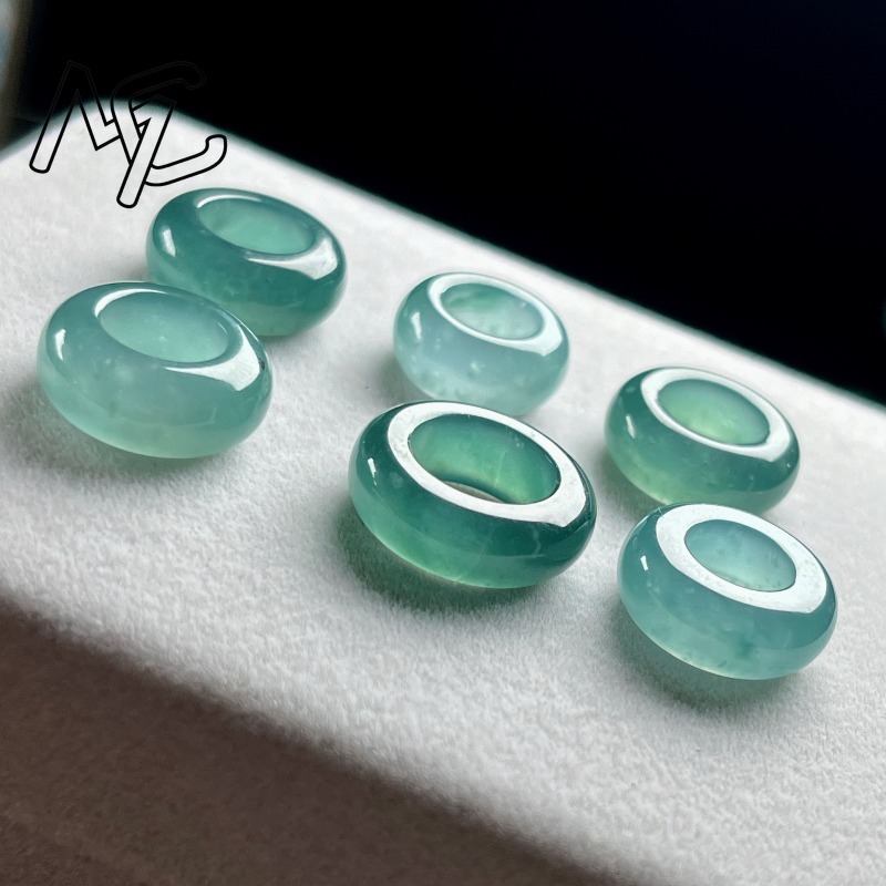 Natural Emerald Blue Water Luc - Necklace Pendant ulasan dan harga